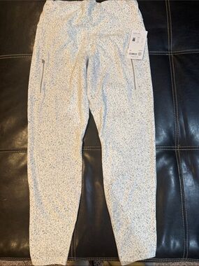 NWT Athleta Rainier tight.